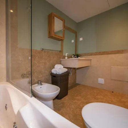 Apartment B02 - Fantastic Apartment With Pool *